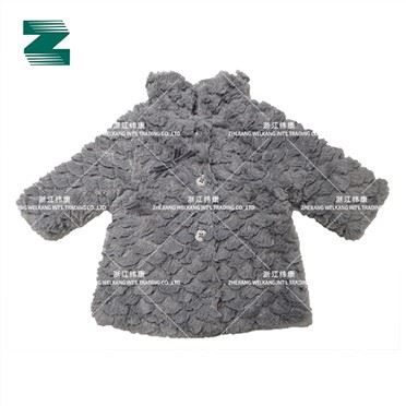 Abrigo Para Bebé Kids Con Tapeta De Botones Y Lazo De Terciopelo